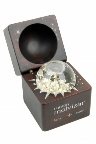 Ramon Molvizar Luna Moon 