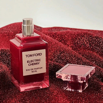 Tom Ford Electric Cherry фото 8
