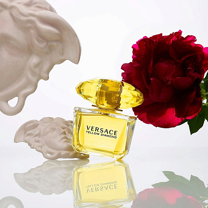 Versace Yellow Diamond Intense фото 9