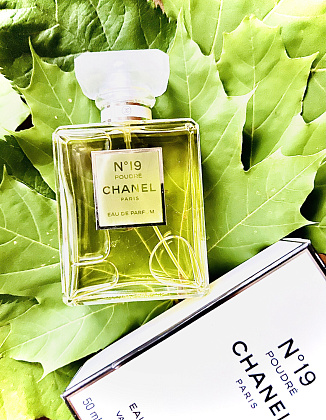 Chanel №19 Poudre фото 4
