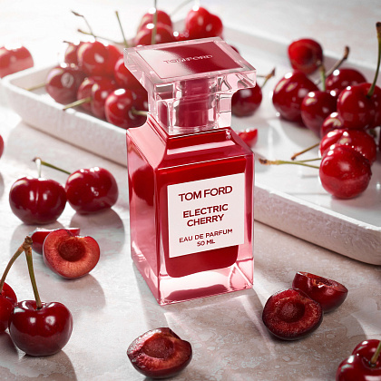 Tom Ford Electric Cherry фото 5